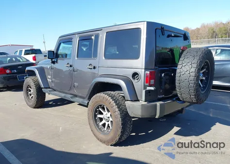 2016 Jeep Wrangler Unlimited Sahara z USA, uszkodzony, nr VIN 1C4BJWEG0GL194035